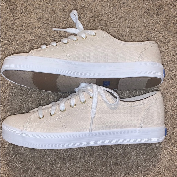 Keds Kickstart Canvas Lace-up Sneaker size 6 NWOT - Picture 2 of 5